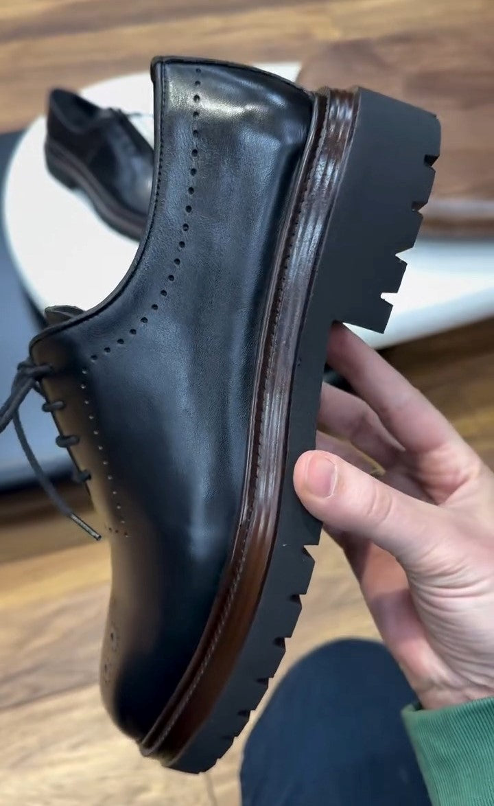Black Leather Men's Fashionable Casual Shoes