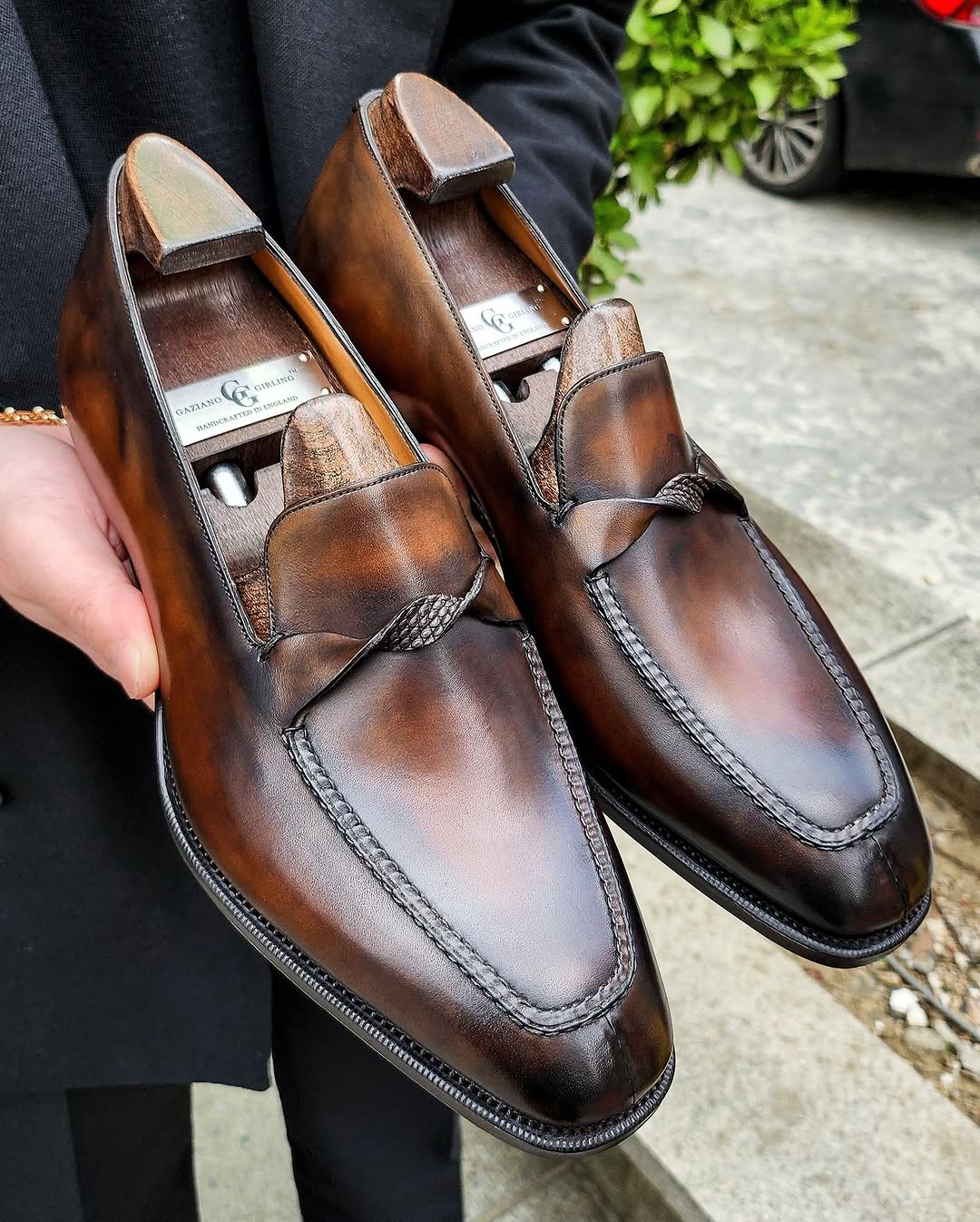 Twist Leather Loafers