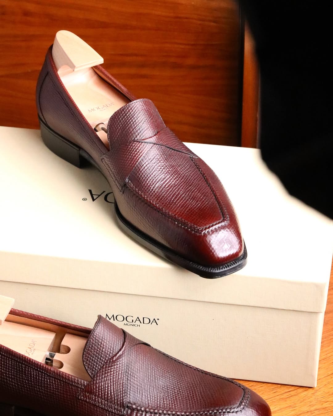 Butterfly Loafer Burgundy Calfskin Shoes