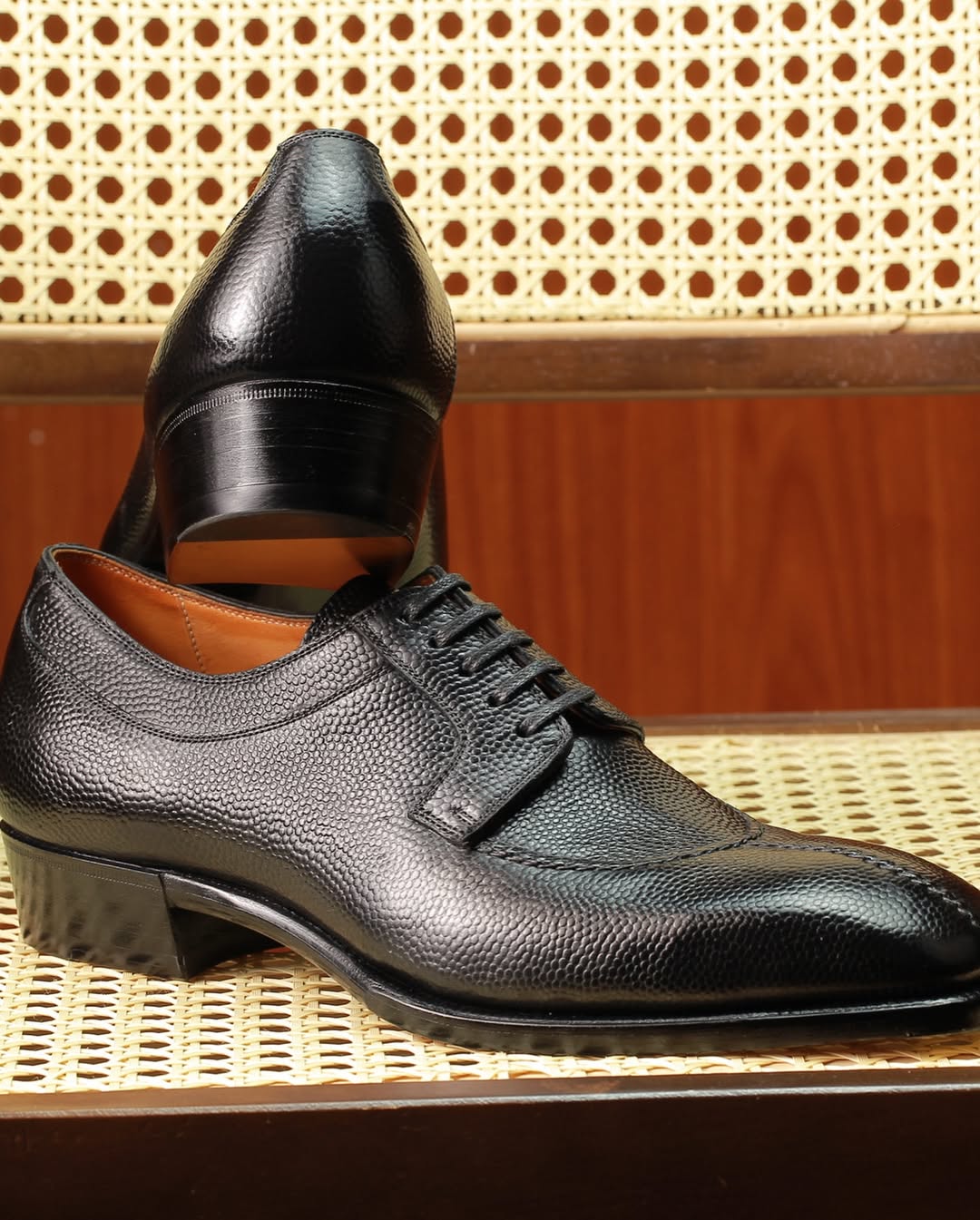Men's Black Split-toe Leather Shoes