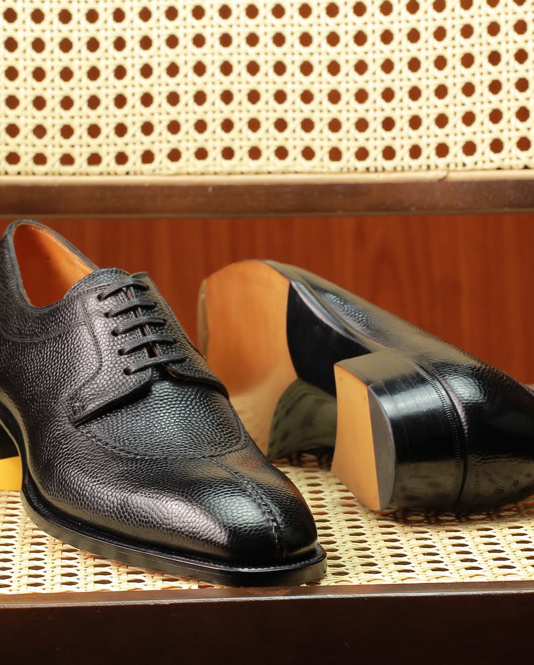 Men's Black Split-toe Leather Shoes