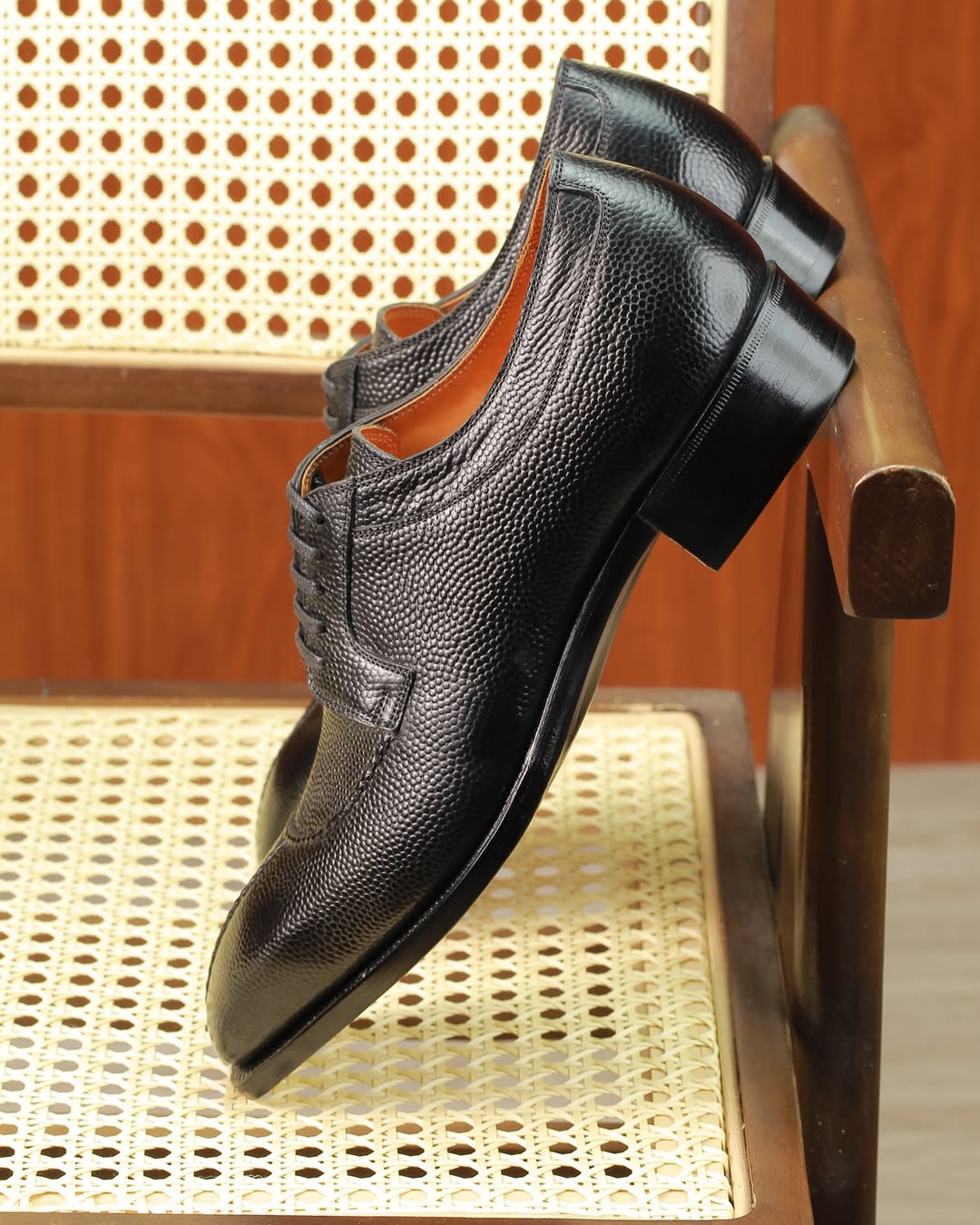 Men's Black Split-toe Leather Shoes