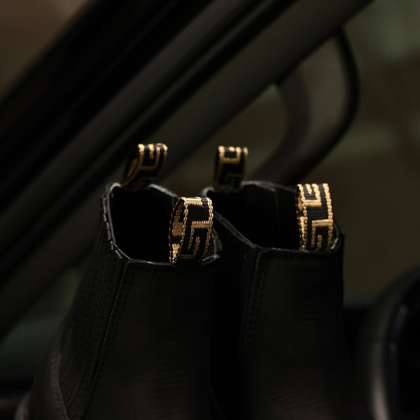 Black Nobuck Leather Botin - 3D Soles Square To