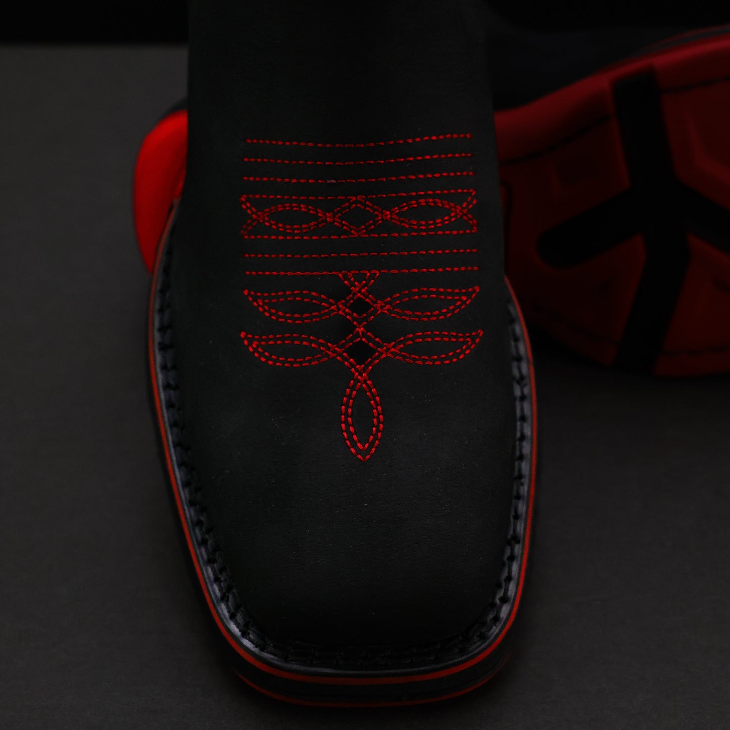 Black Leather Botin - Lightweight Soles Square Toe