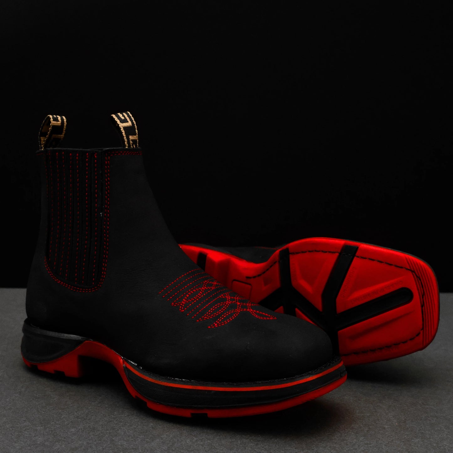 Black Leather Botin - Lightweight Soles Square Toe
