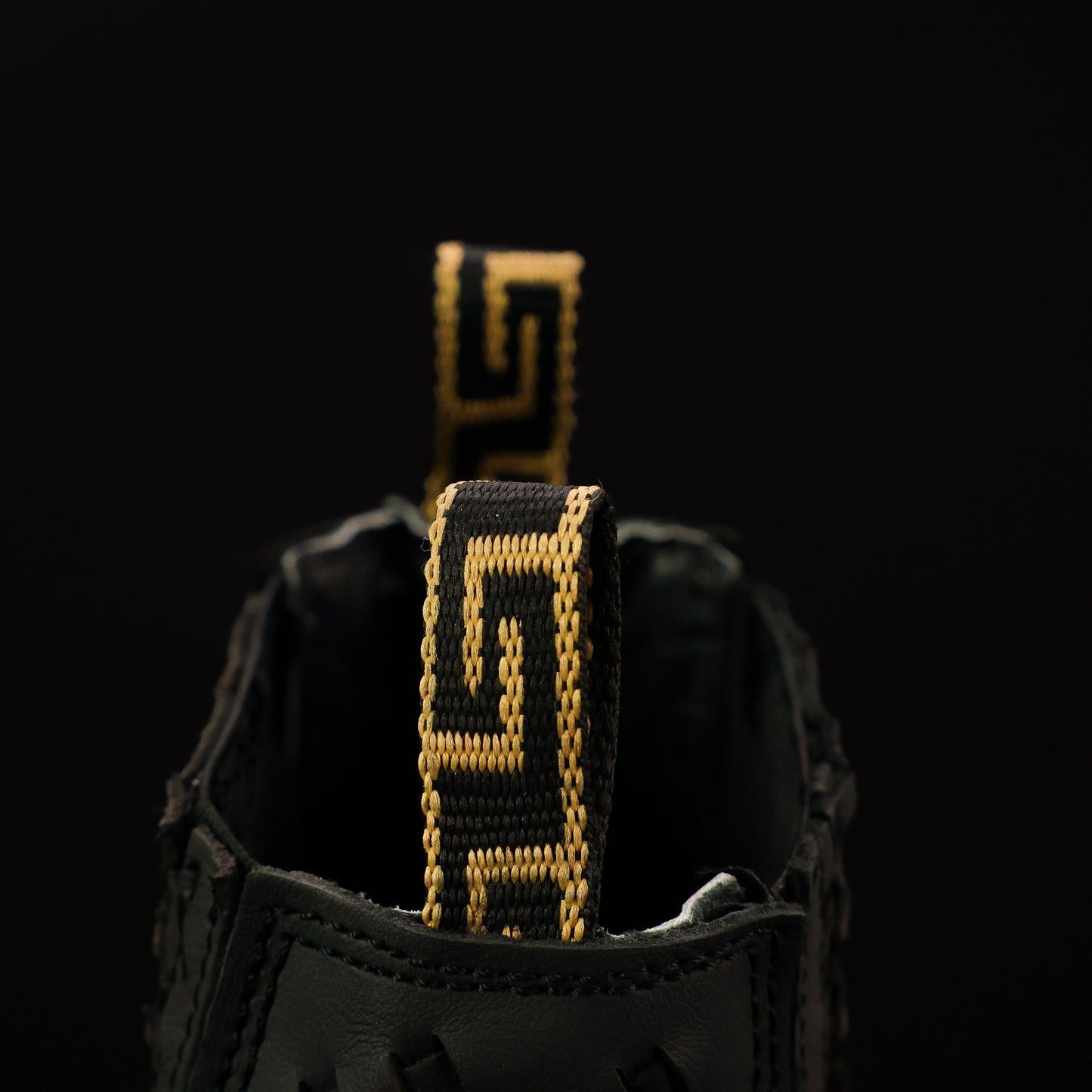 Black Basketweave Leather Botin - Lightweight Soles Square Toe