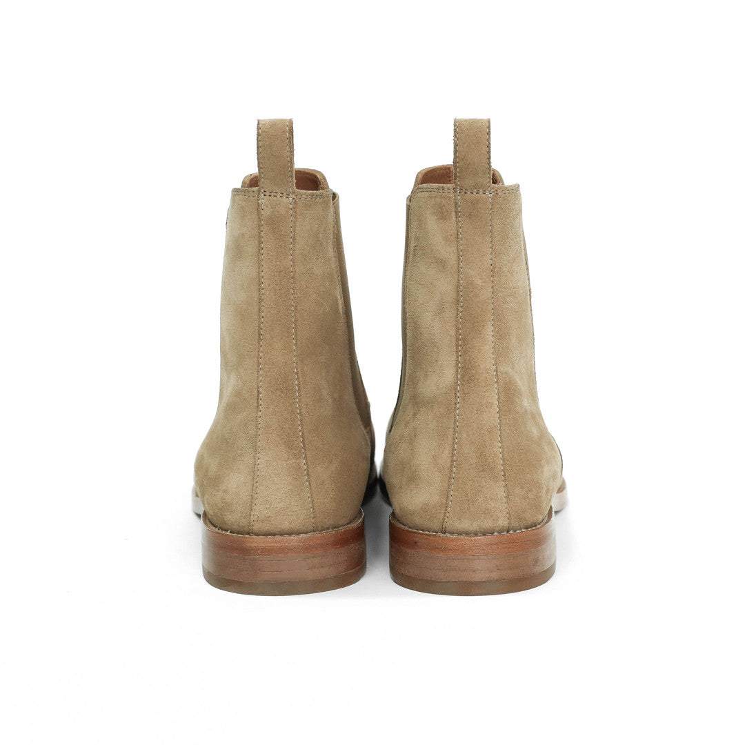 Classic Tan Chelsea Boots