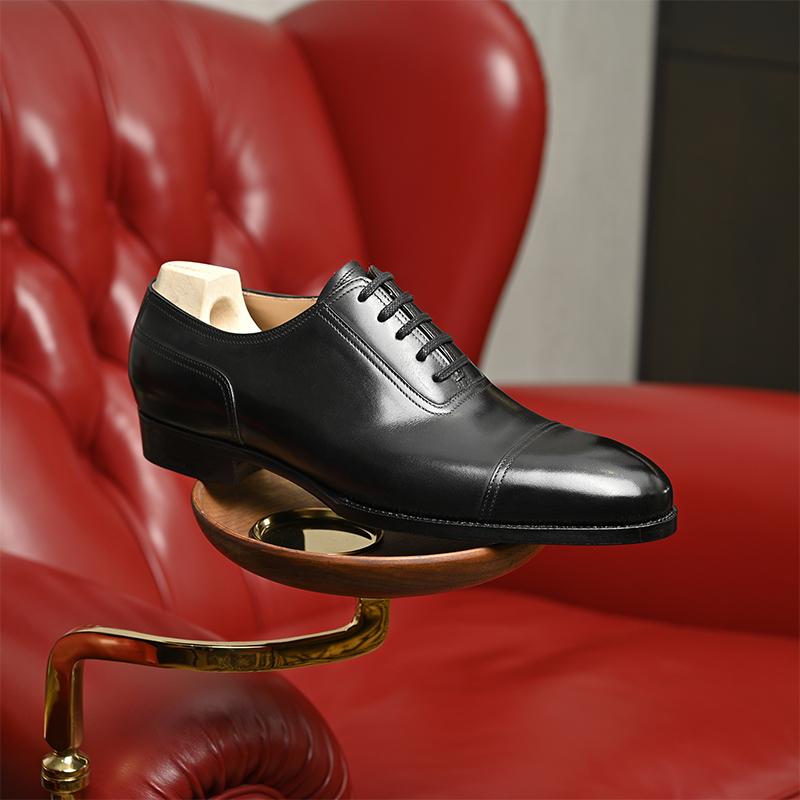 Classic Black Captoe Oxford Shoes
