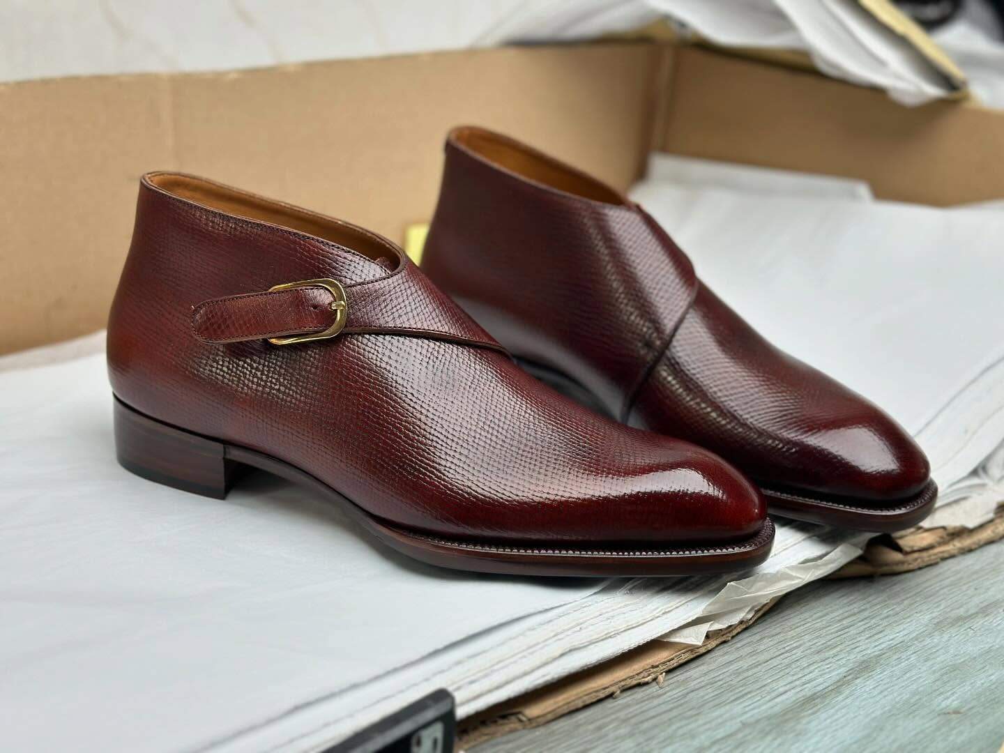 Men's Genuine Leather Buckle Shoes