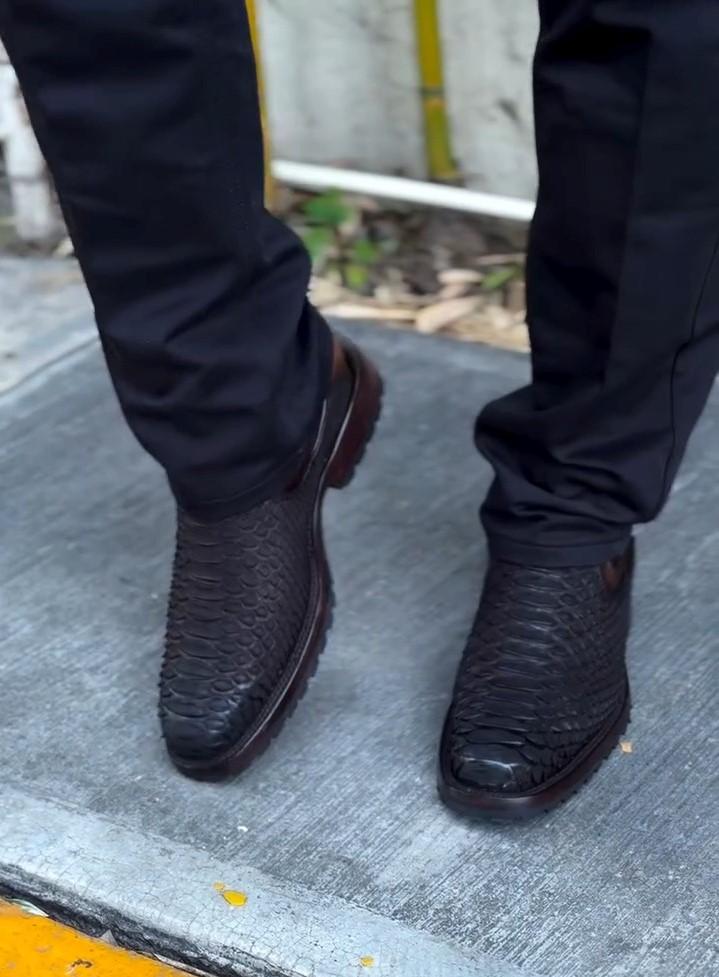 Deflan Boots