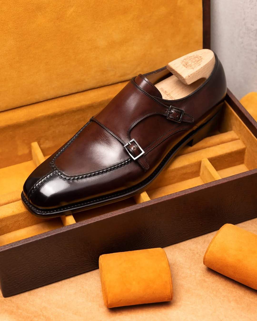Brown Buckle Cowhide Leather Shoes