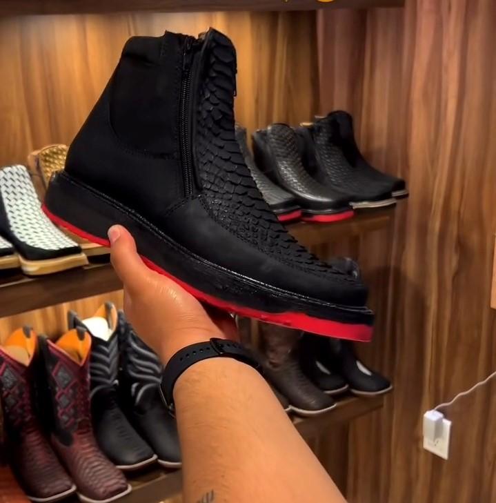 Esron Boots