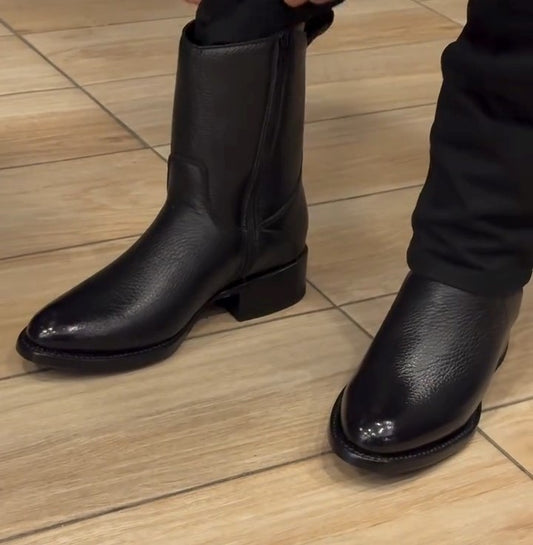 Gentleman's Versatile Boots
