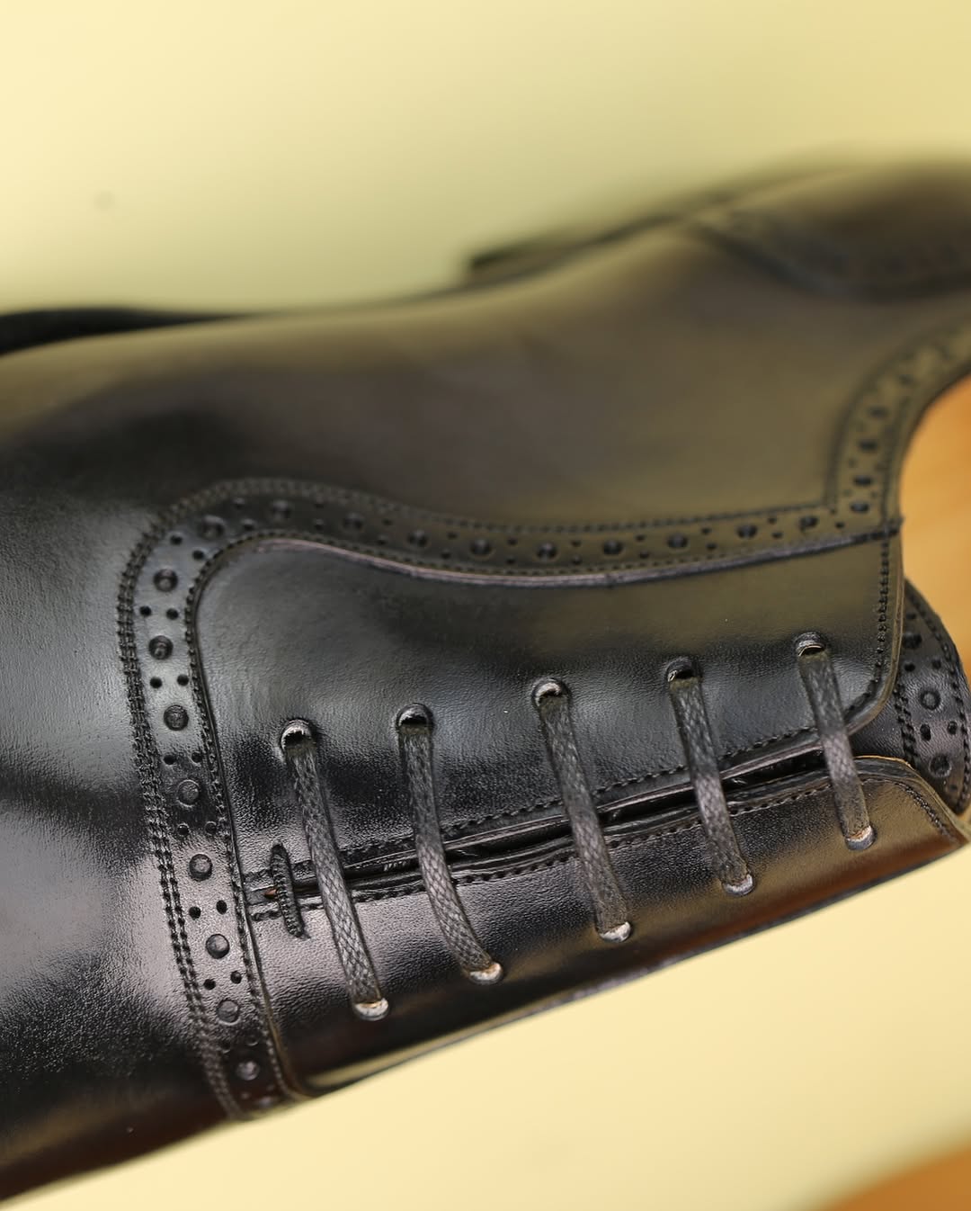 Genuine Cowhide Black Men's Oxford Shoes