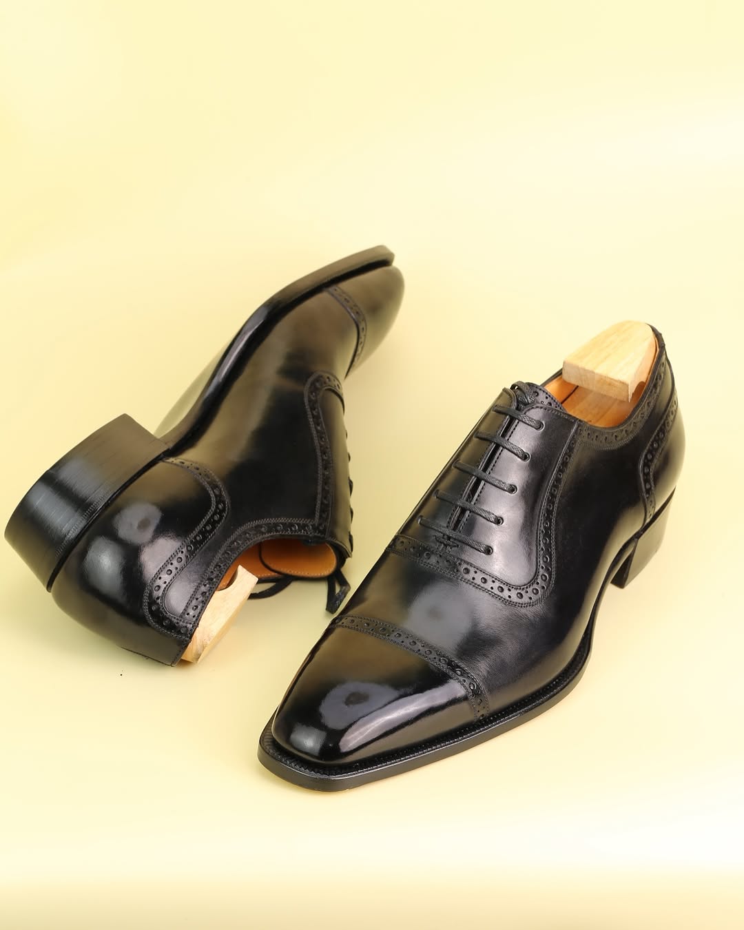 Genuine Cowhide Black Men's Oxford Shoes