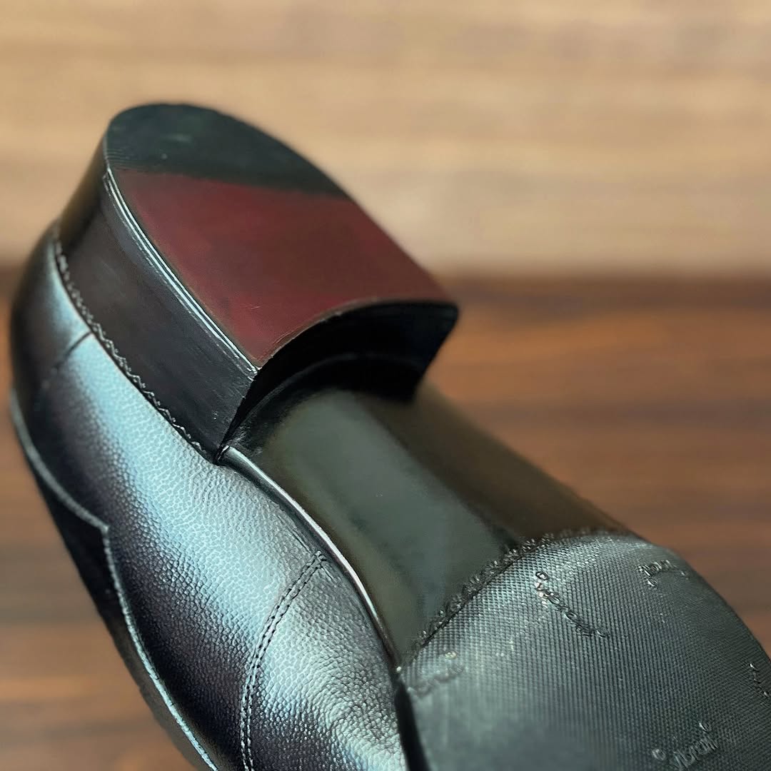 Genuine Cowhide Hand-stitched Black Leather Shoes
