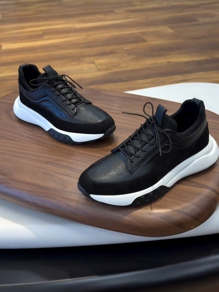 Men's Black Sneakers