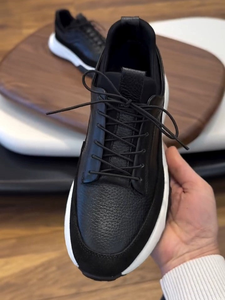 Men's Black Sneakers