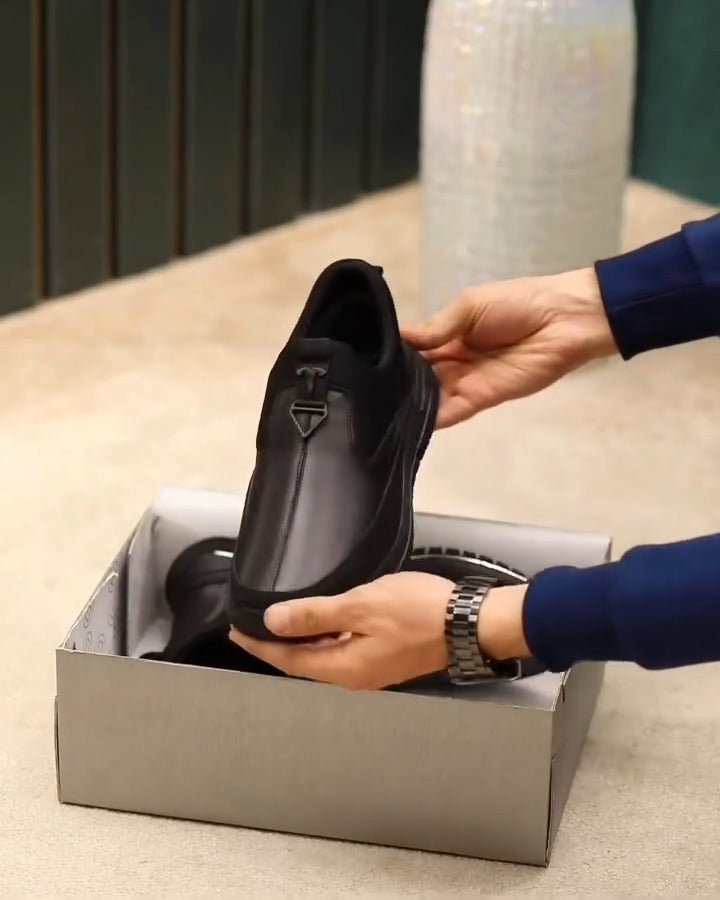 Men's Black Sneakers