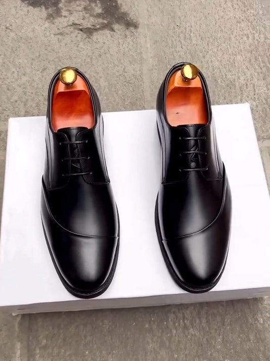 Curved Black Leather Shoes