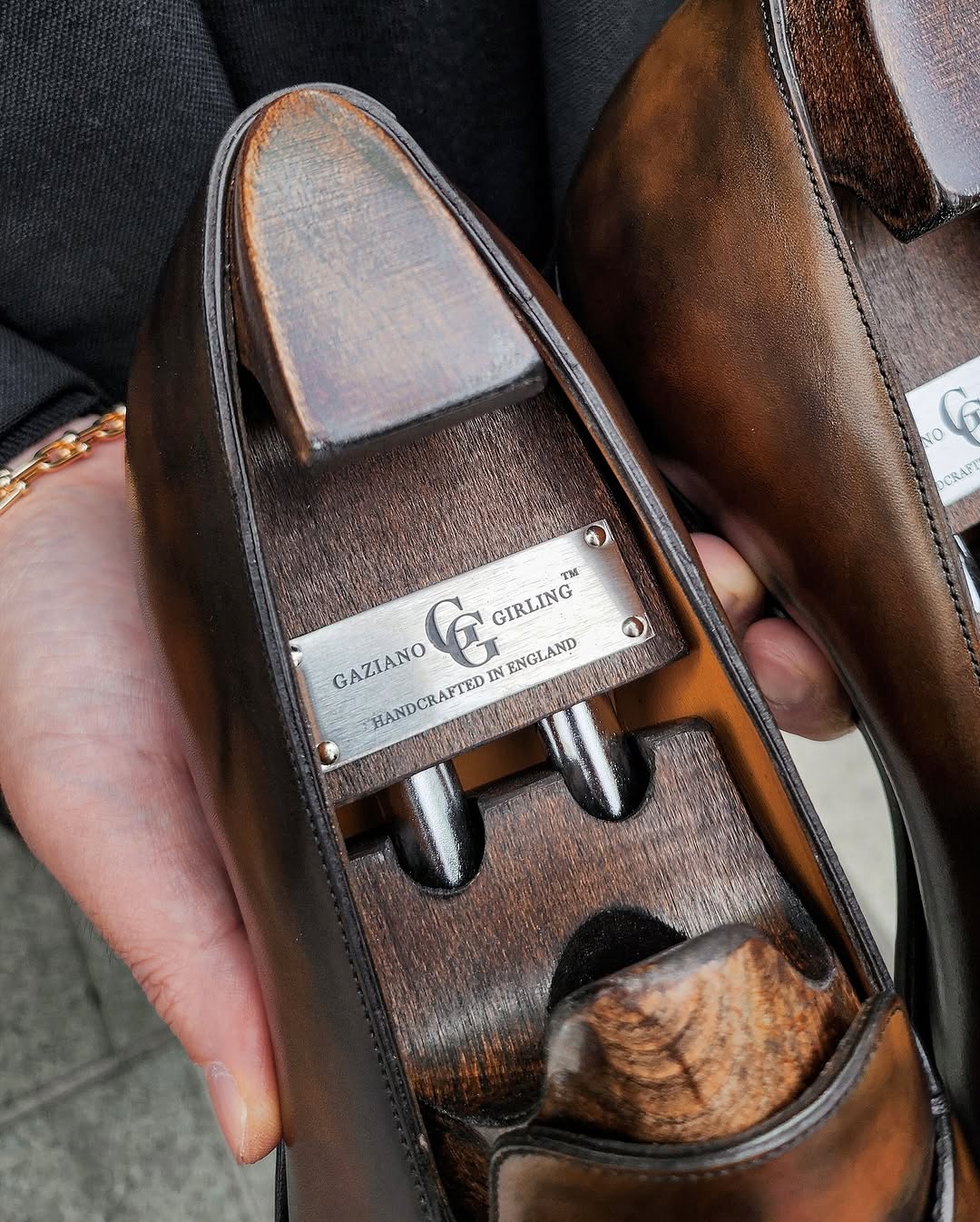 Twist Leather Loafers