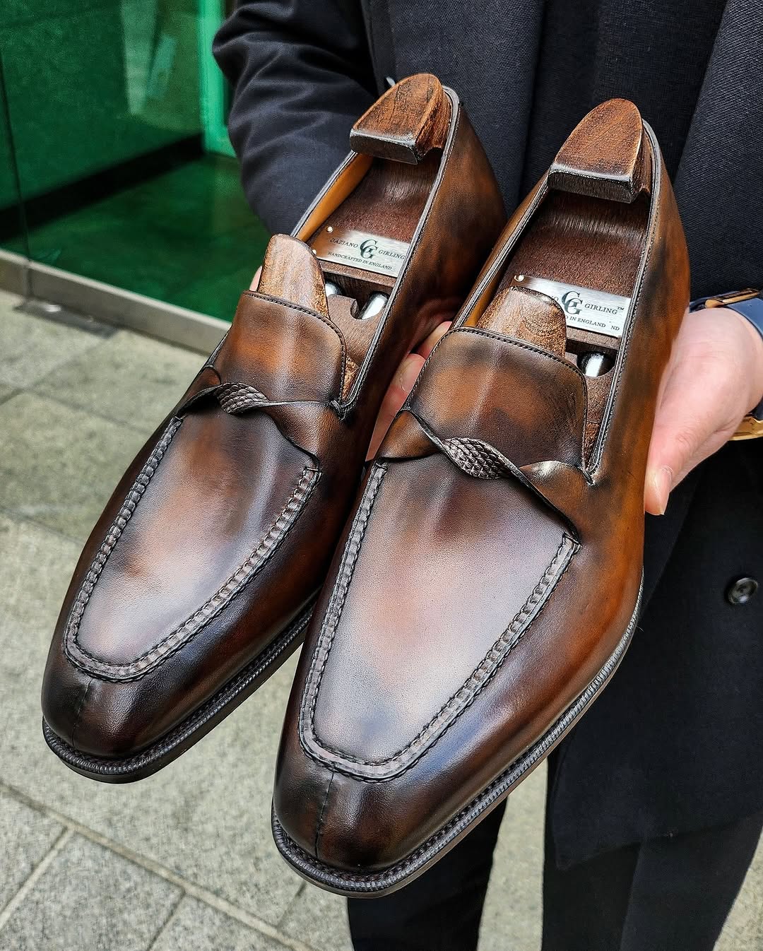 Twist Leather Loafers