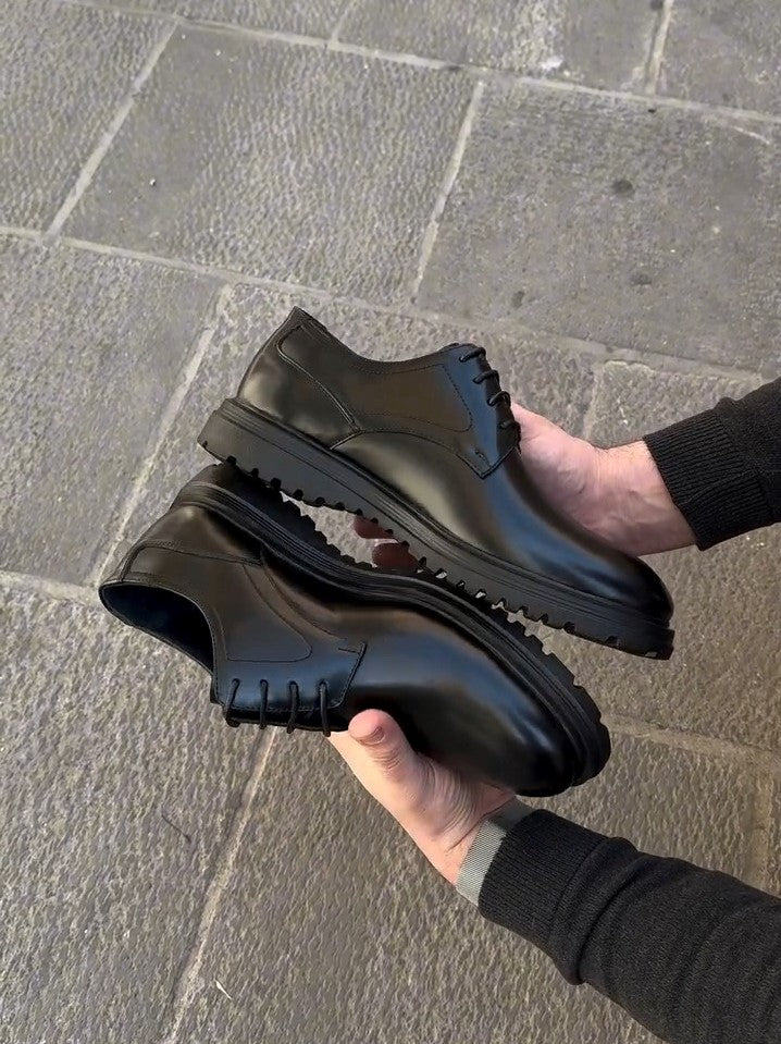 Men's Classic Black Leather Derby Shoes