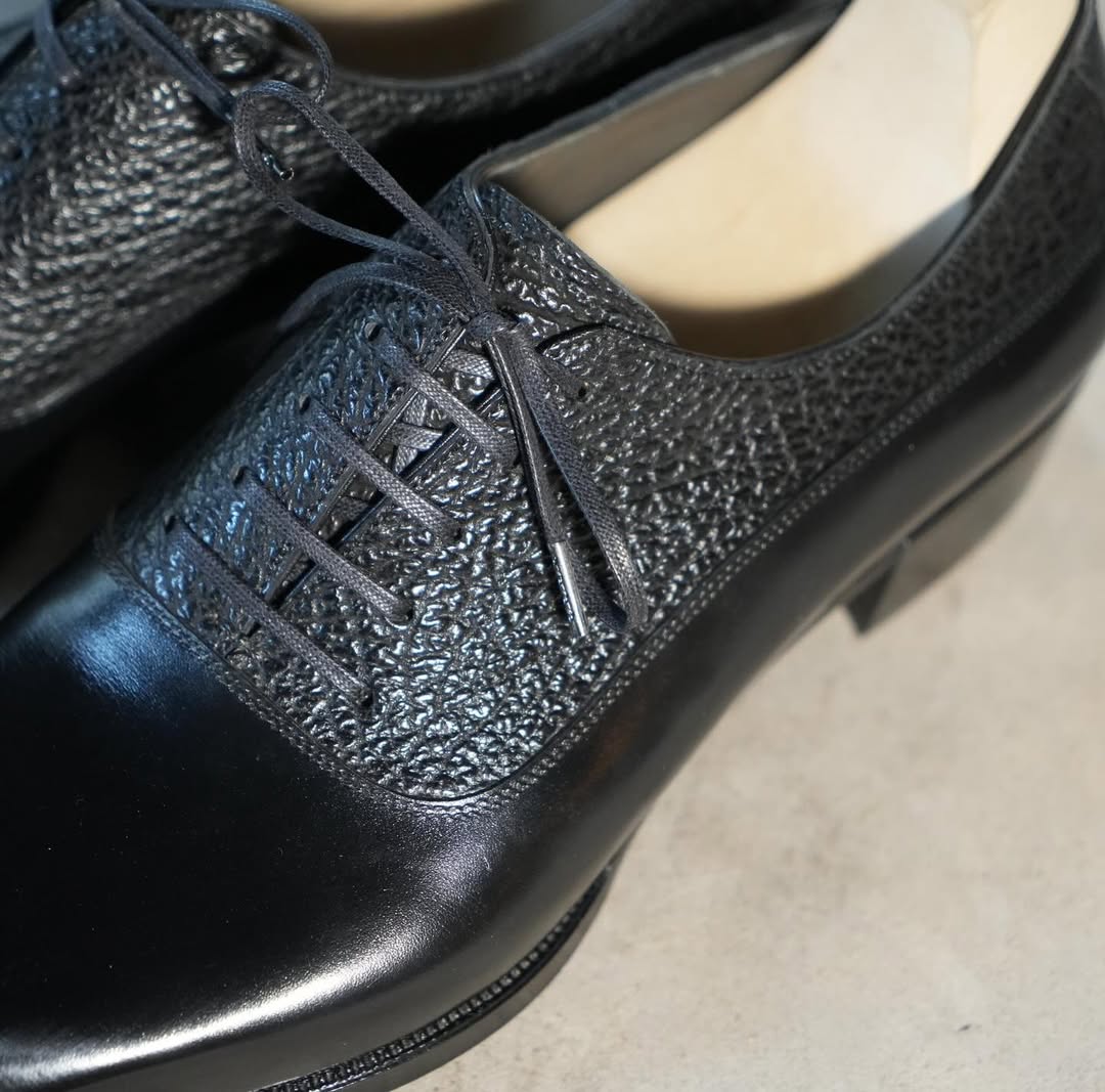 Men's Black Alligator Lace-Up Dress Shoes