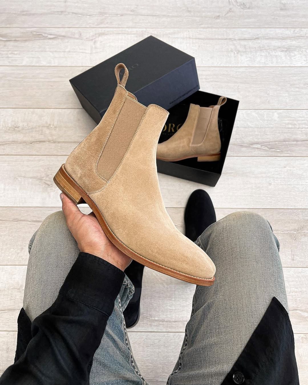 Classic Tan Chelsea Boots