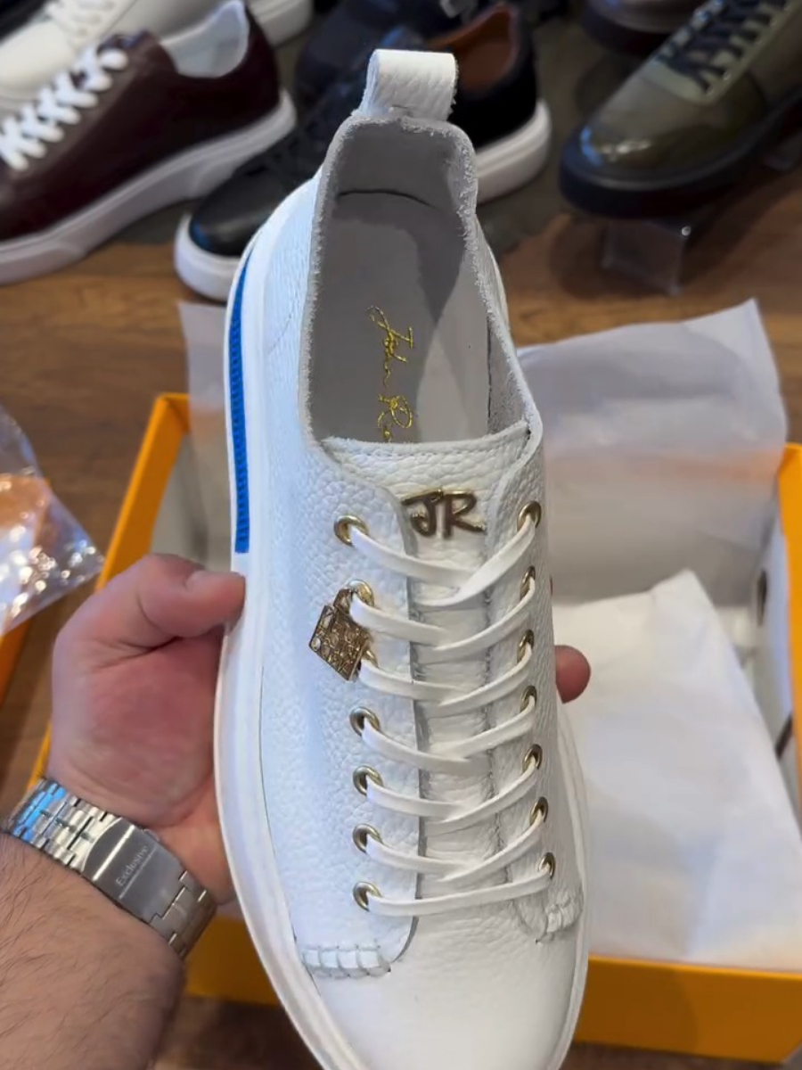 Casual Versatile Fashion Sneakers