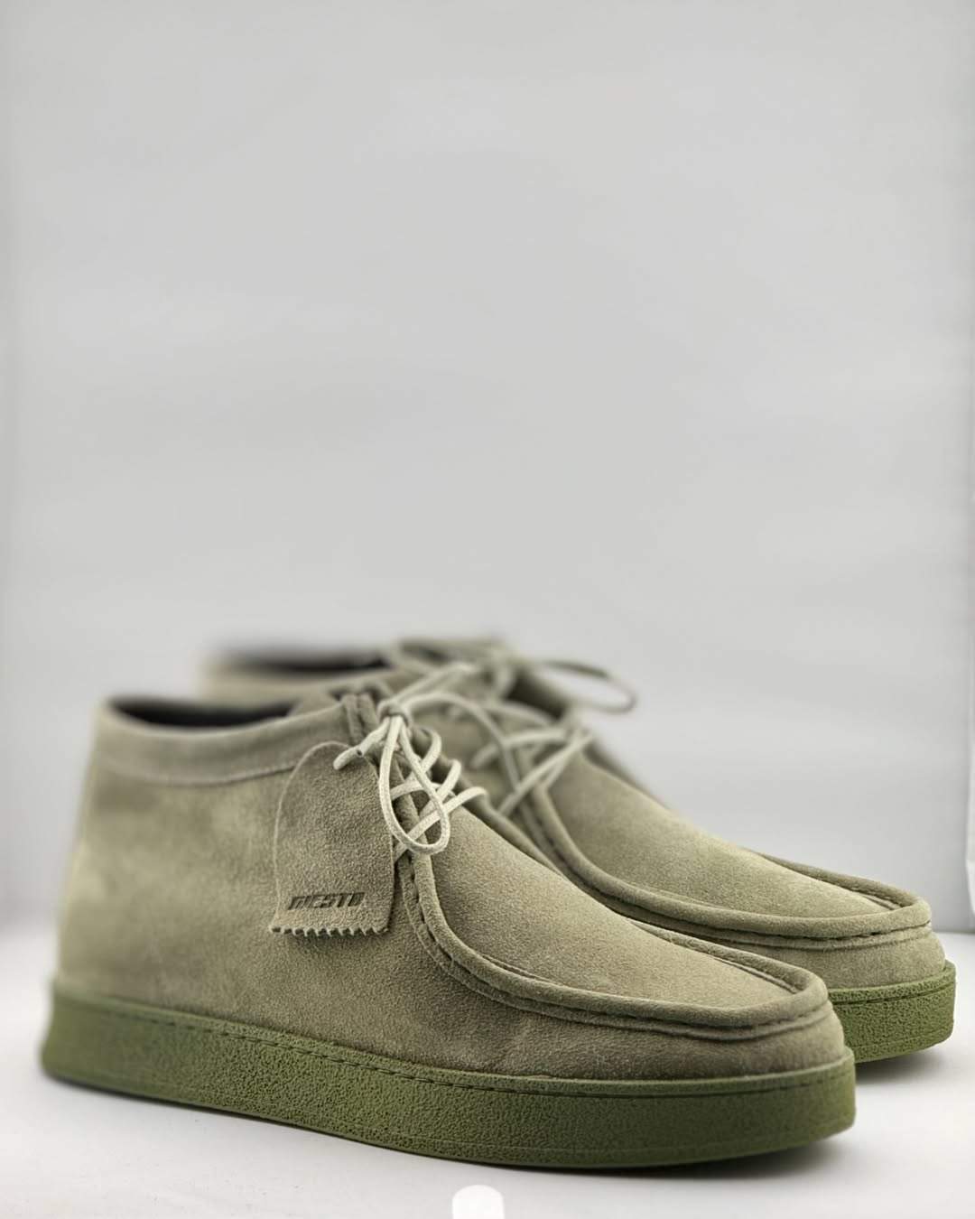 Green Suede Lace-up Casual Shoes