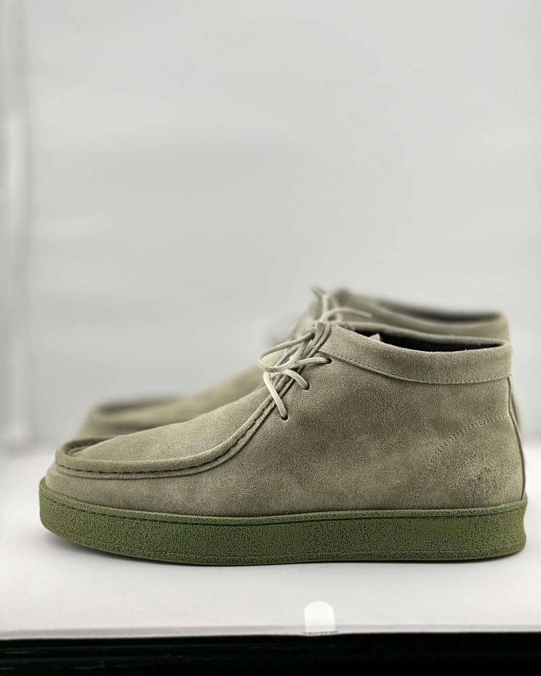 Green Suede Lace-up Casual Shoes