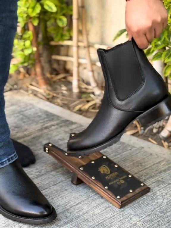 Men's Comfortable Cowboy Leather Boots