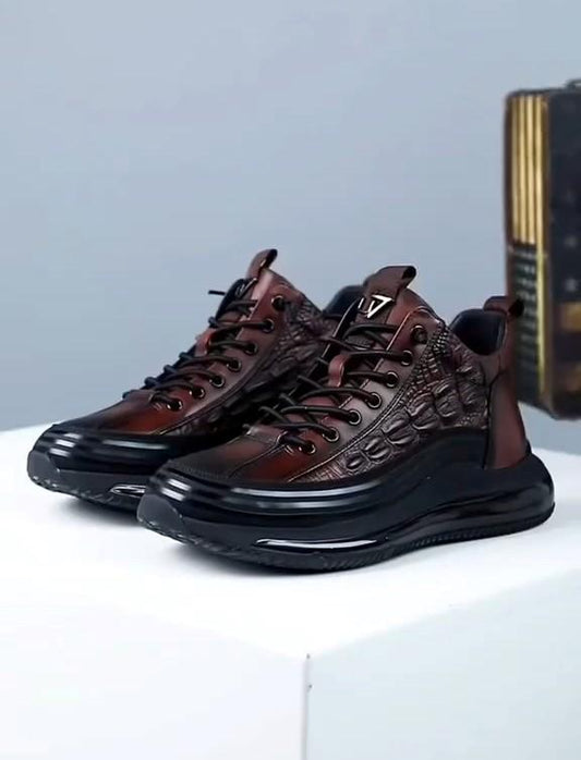 Men's Textured Leather Sneakers