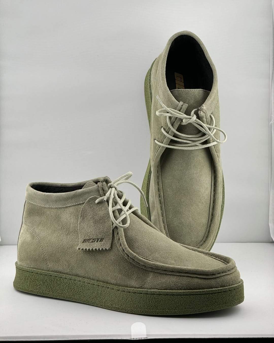 Green Suede Lace-up Casual Shoes