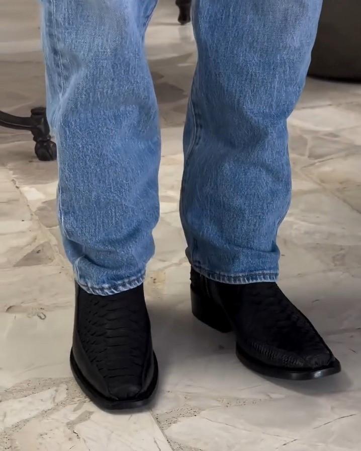 Sinak Boots